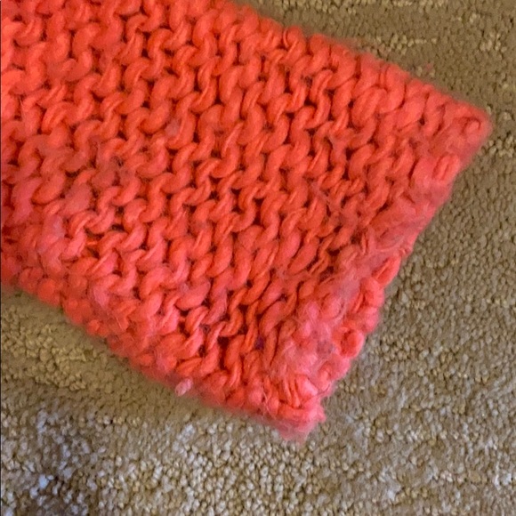 Sweater - Picture 5 of 6